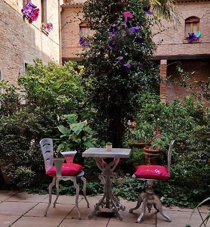 Il Giardino Segreto Apartment แฟร์รารา ภายนอก รูปภาพ