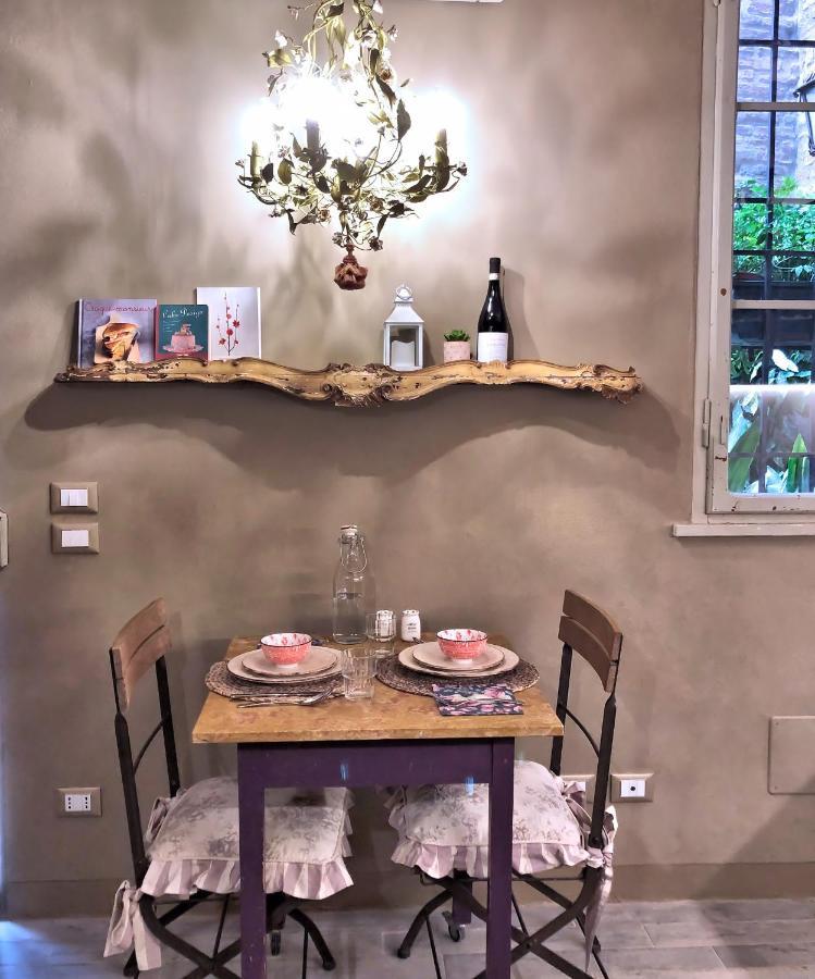 Il Giardino Segreto Apartment แฟร์รารา ภายนอก รูปภาพ
