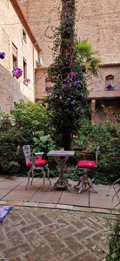 Il Giardino Segreto Apartment แฟร์รารา ภายนอก รูปภาพ